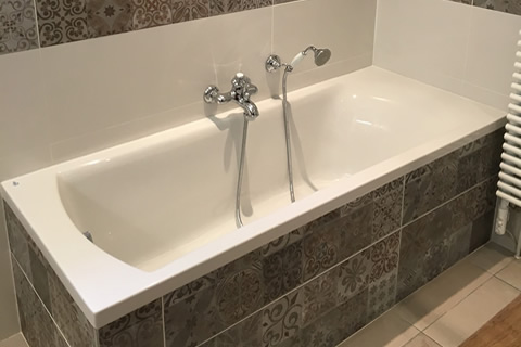 Baignoire avec faiences