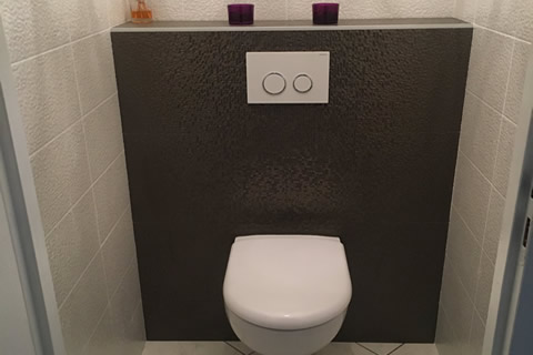 wc suspendu et lave mains