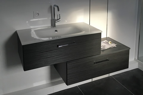 meuble suspendu salle de bain